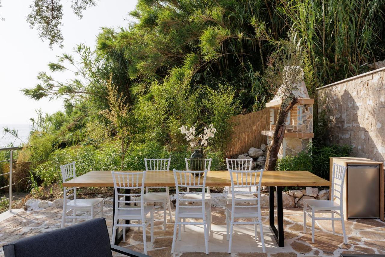 Nisos Corfu *