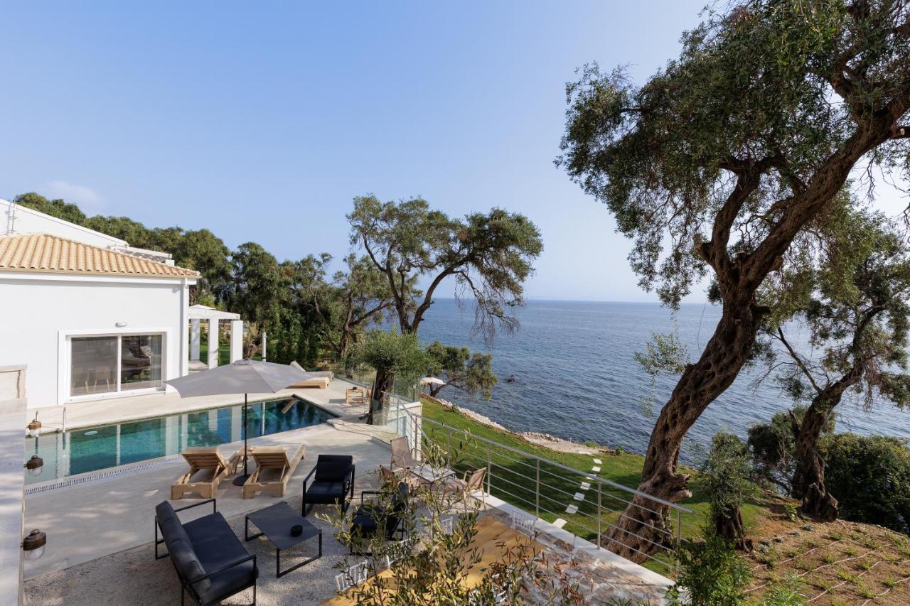 Nisos Corfu *